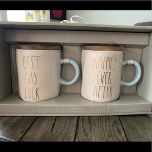 Rae Dunn Mug set